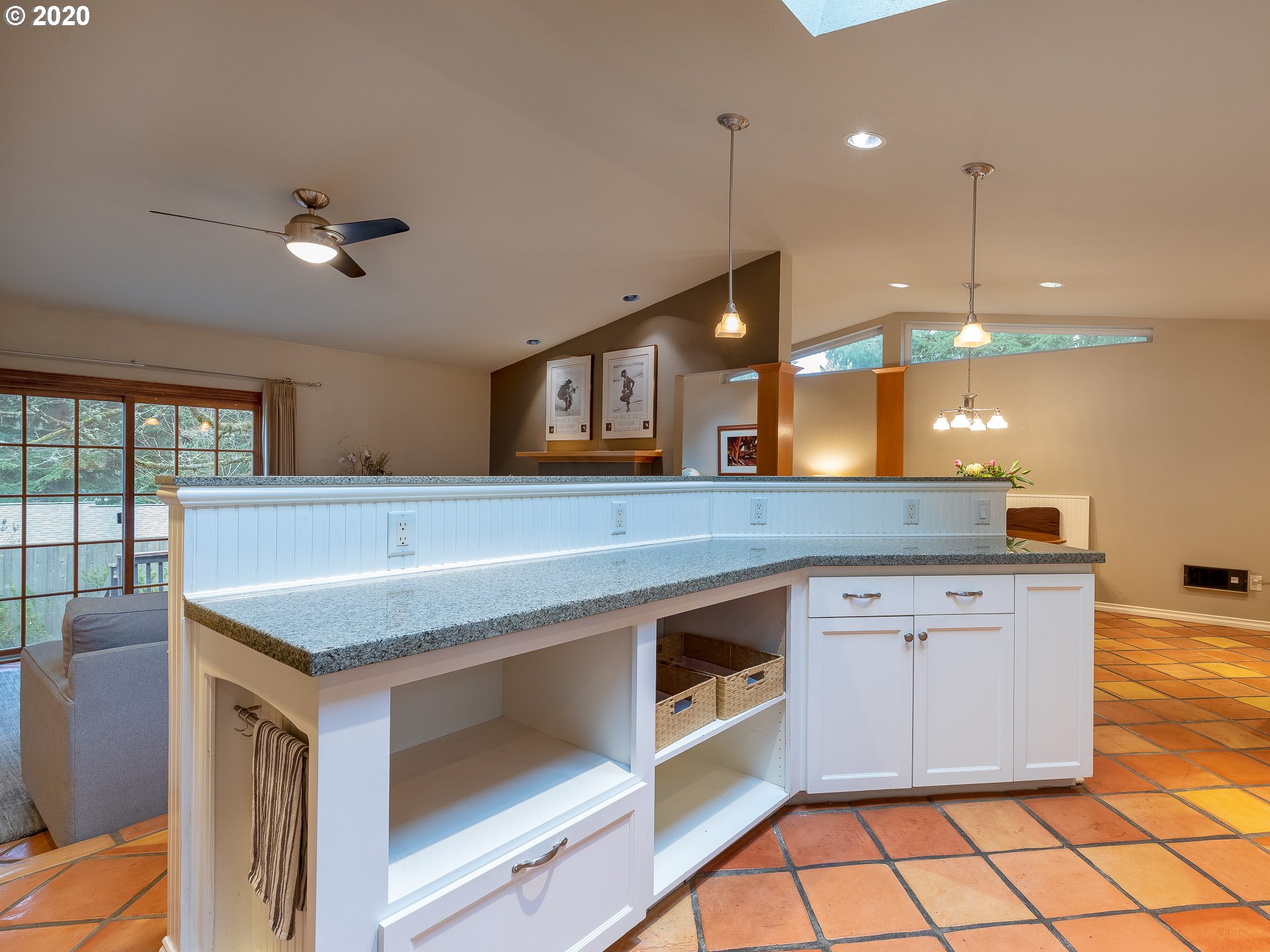5814 Southwest Multnomah Boulevard Portland, OR 97219 - Photo 11 of 29 Gallery Image 11