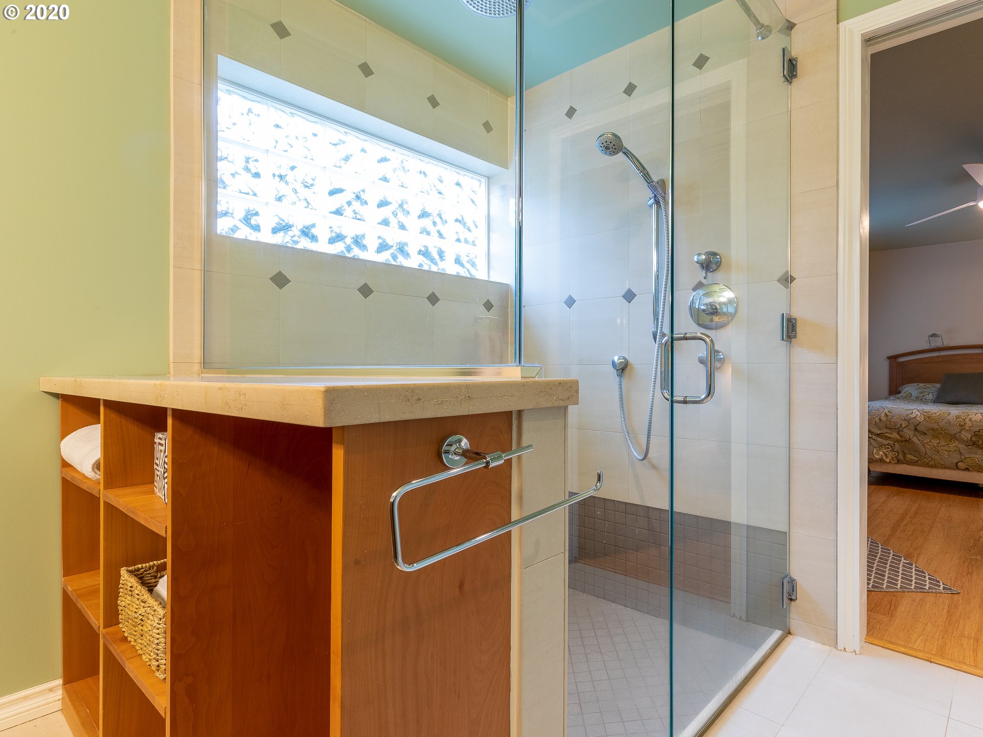 5814 Southwest Multnomah Boulevard Portland, OR 97219 - Photo 18 of 29 Gallery Image 18