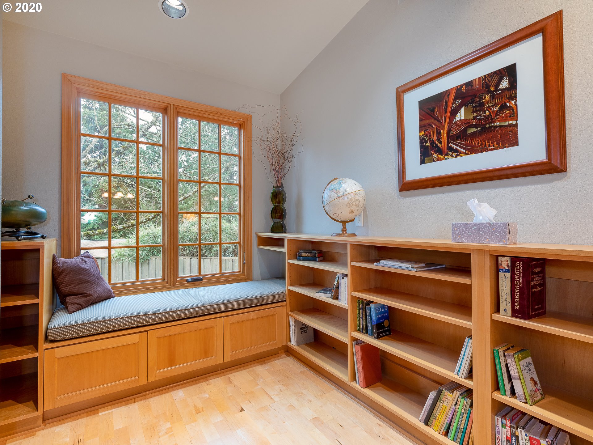 5814 Southwest Multnomah Boulevard Portland, OR 97219 - Photo 23 of 29 Gallery Image 23