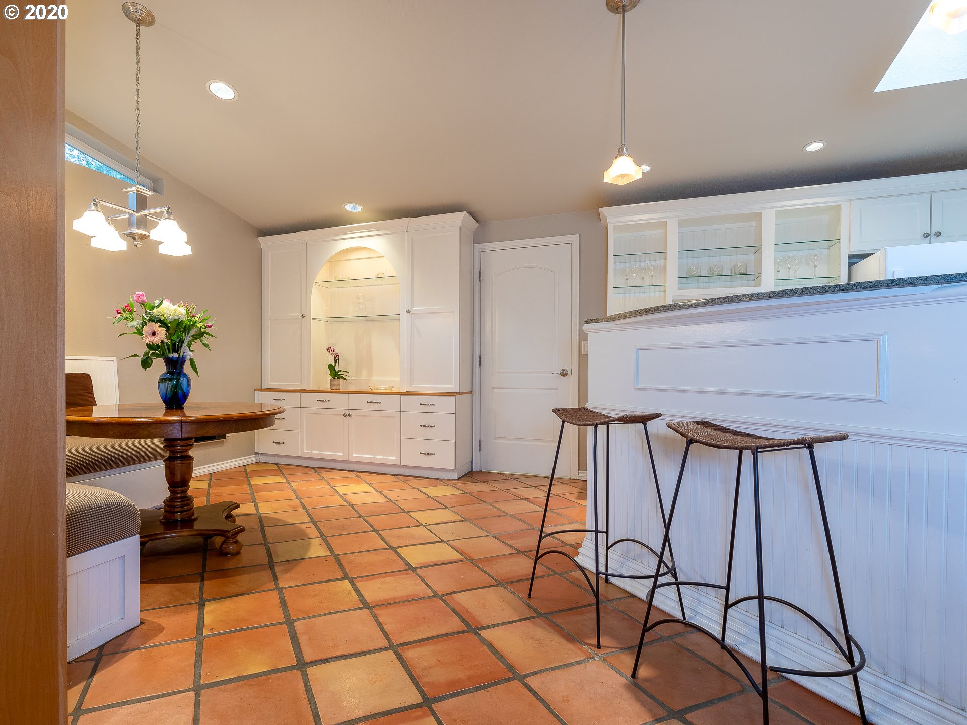 5814 Southwest Multnomah Boulevard Portland, OR 97219 - Photo 6 of 29 Gallery Image 6