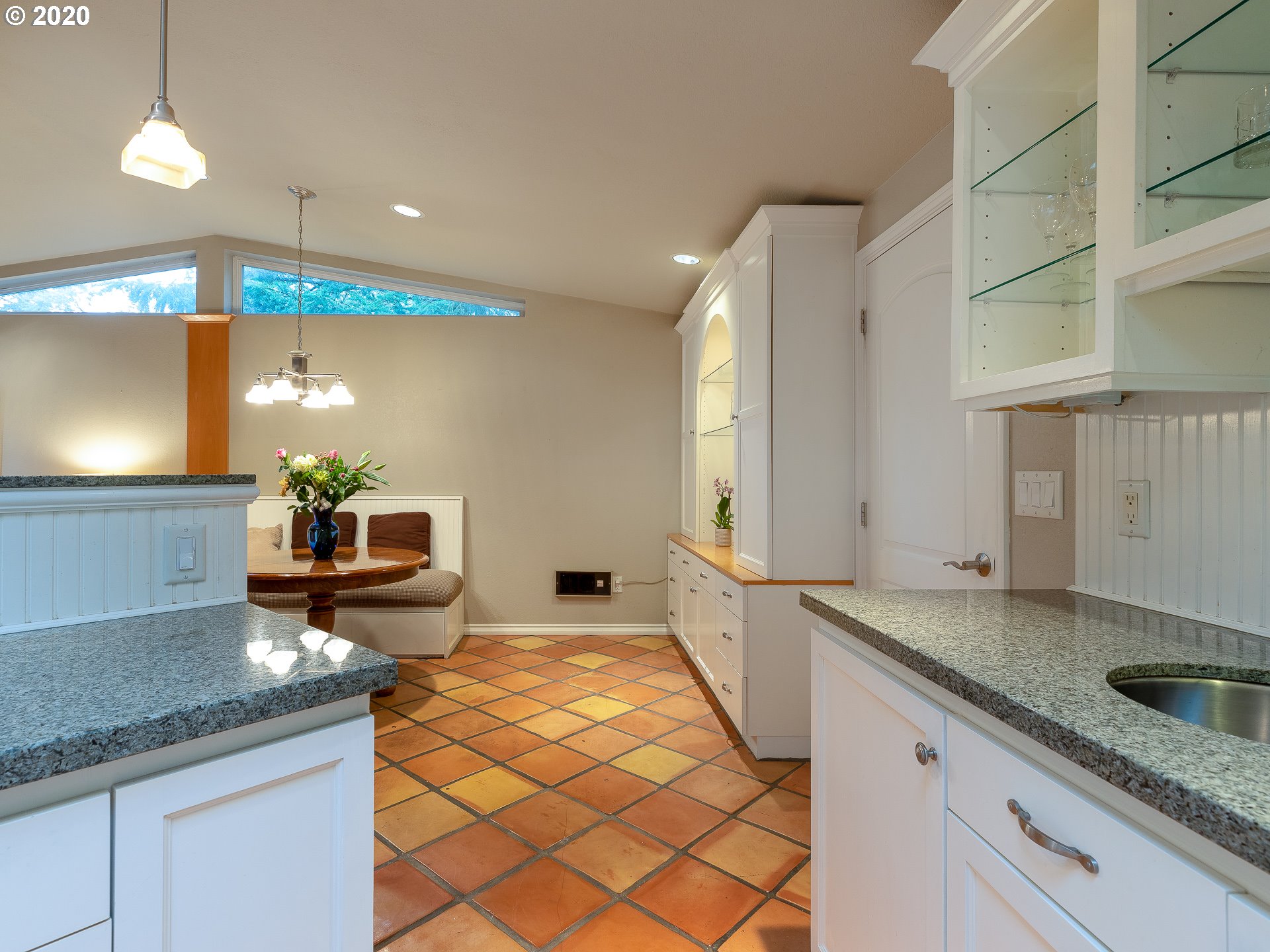 5814 Southwest Multnomah Boulevard Portland, OR 97219 - Photo 9 of 29 Gallery Image 9