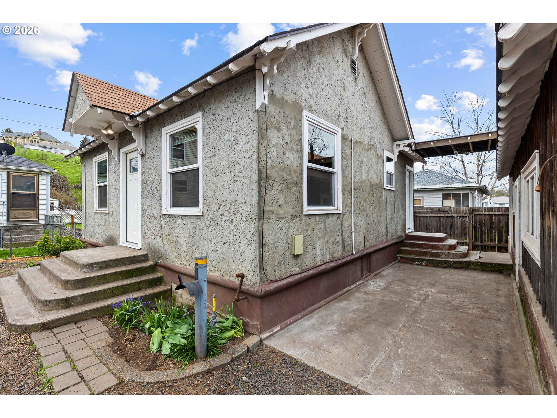 511 Southwest 13th Street Pendleton, OR 97801 - Photo 4 of 27