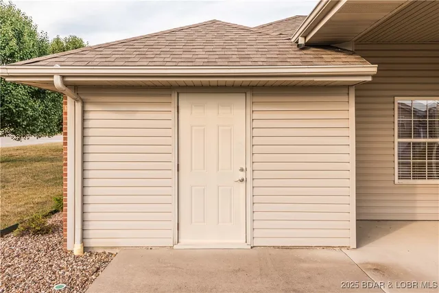 $325,000 | 205 Venus Street, Holts Summit, MO 65043