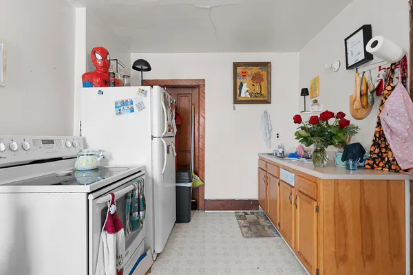 $249,900 | 36 South Clinton Avenue, Clintonville, WI 54929