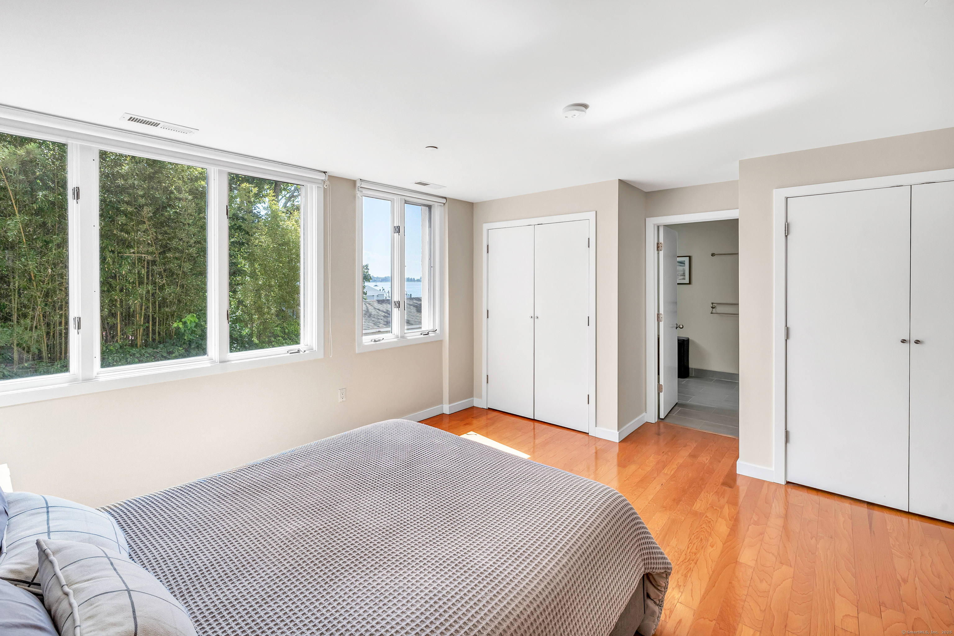 26 Cove Avenue, Unit 2D Norwalk, CT 06855 - Photo 17 of 33