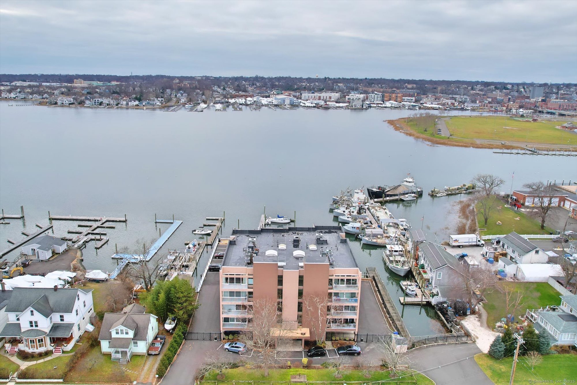 26 Cove Avenue, Unit 2D Norwalk, CT 06855 - Photo 31 of 33