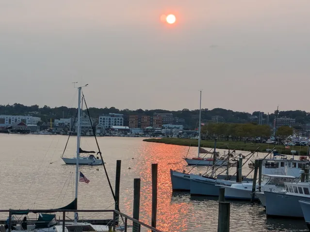 $799,000 | 26 Cove Avenue, Unit 2D, Norwalk, CT 06855