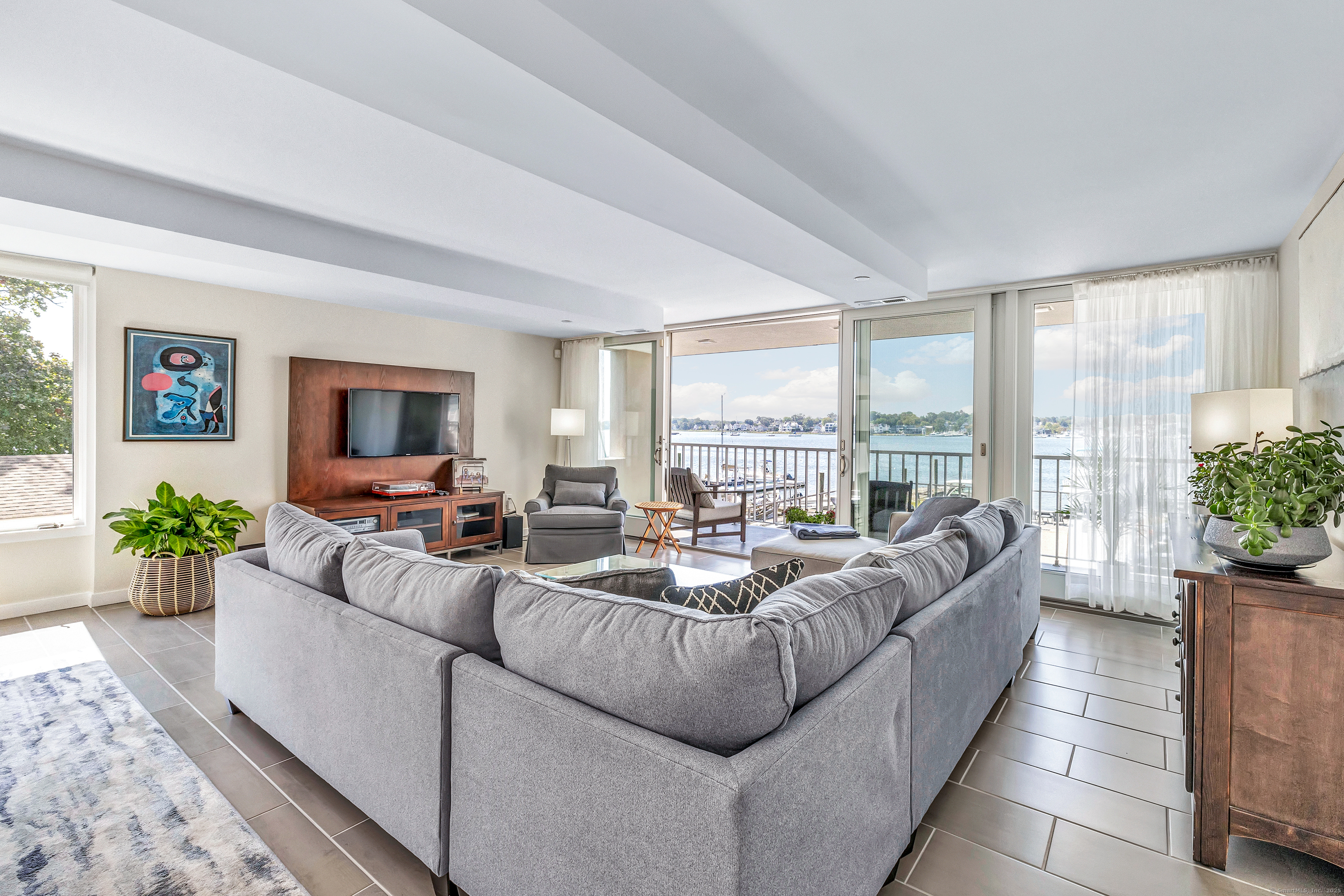 26 Cove Avenue, Unit 2D Norwalk, CT 06855 - Photo 6 of 33