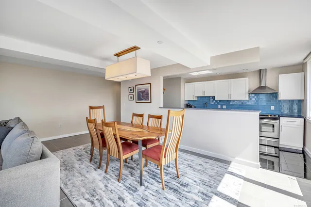 $799,000 | 26 Cove Avenue, Unit 2D, Norwalk, CT 06855