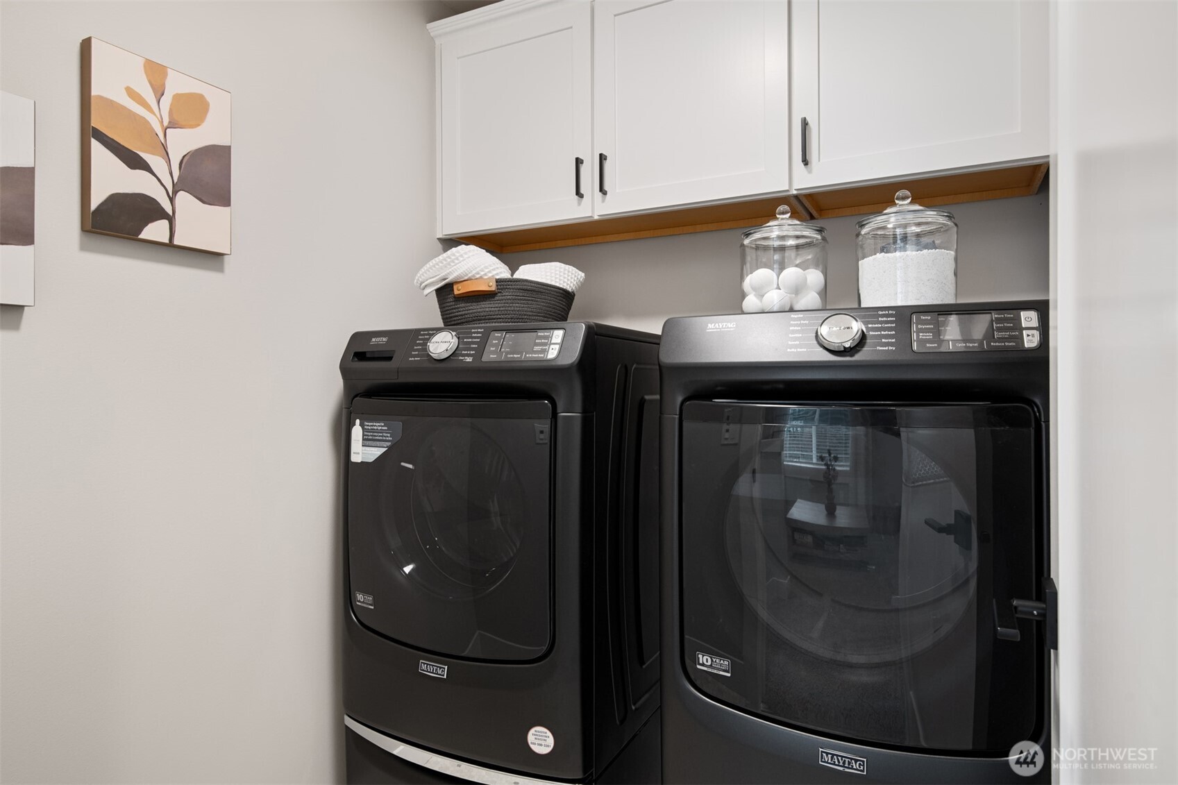 13031 75th Place South Seattle, WA 98178 - Photo 14 of 24 a close view of a fireplace