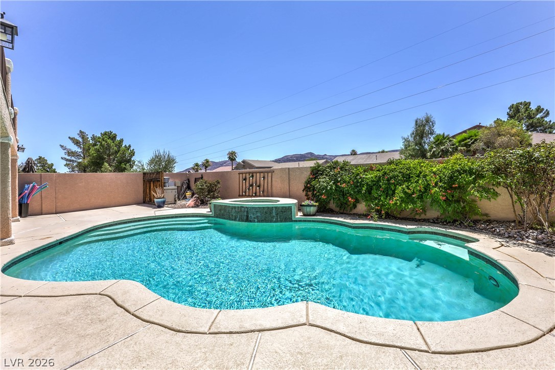 33 Trailside Court Henderson, NV 89012 - Photo 5 of 66