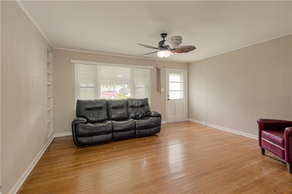 2418 Northeast Pursell Road Gladstone, MO 64119 - Photo 6 of 25