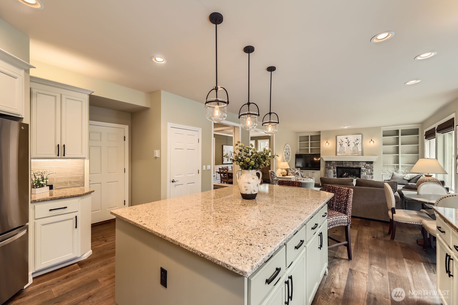 3919 221st Place Southeast Bothell, WA 98021 - Photo 9 of 29