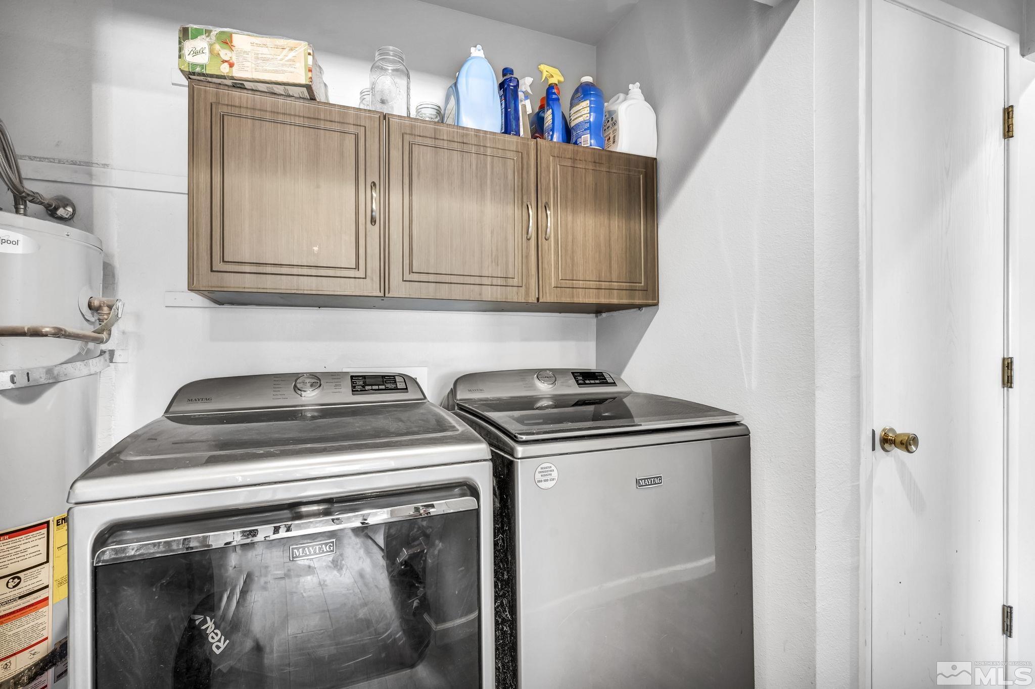 1011 Bonnie Lane Fallon, NV 89406 - Photo 12 of 31 a close view of a washer and dryer