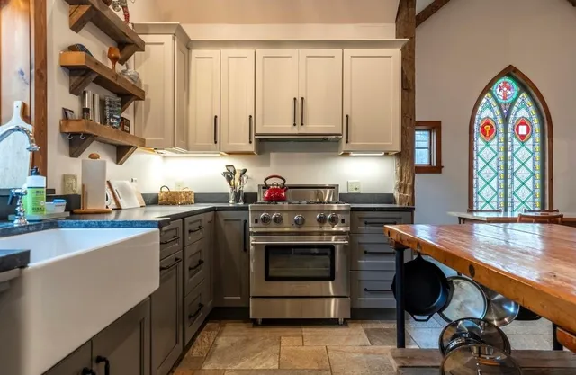 $485,000 | 2418 Highway 11, Londonderry, VT 05148