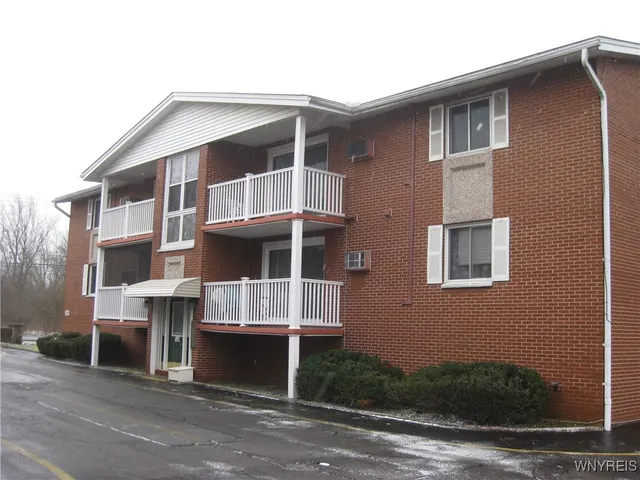 $124,900 | 1150 Indian Church Road, Unit 3, West Seneca, NY 14224