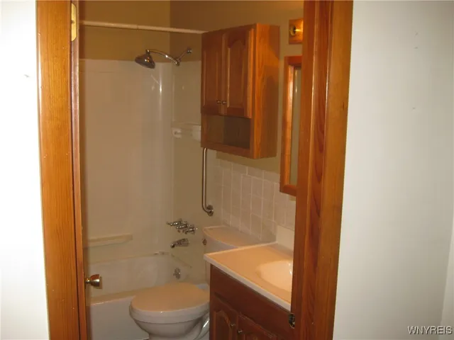 $124,900 | 1150 Indian Church Road, Unit 3, West Seneca, NY 14224