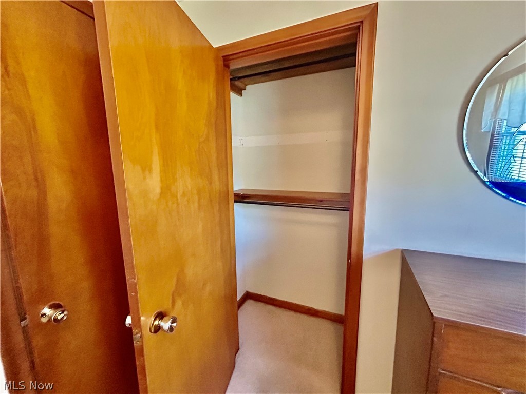 501 Edison Street Struthers, OH 44471 - Photo 16 of 23 large closets in all 3 bedrooms