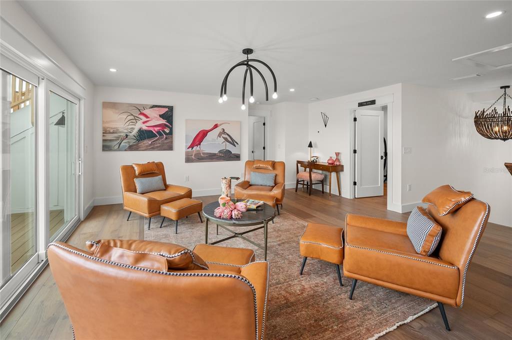 525 68th Street Holmes Beach, FL 34217 - Photo 26 of 52 a living room with furniture