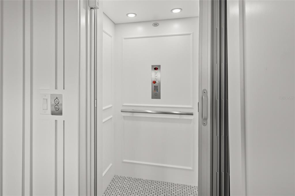 525 68th Street Holmes Beach, FL 34217 - Photo 28 of 52 a bathroom with a shower