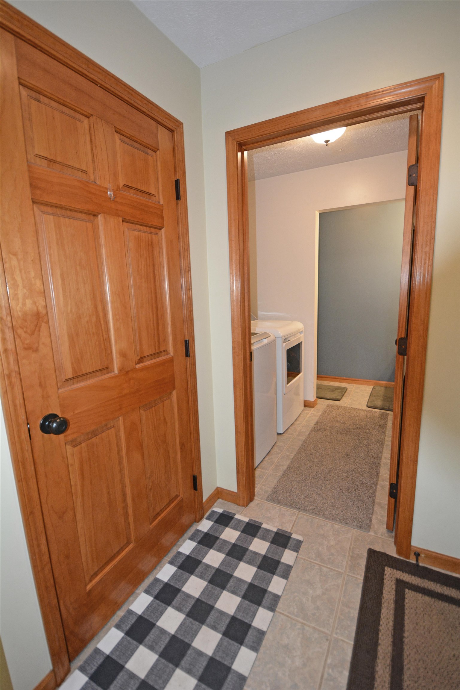 18808 West Maple Interlochen, MI 49643 - Photo 12 of 30 1904391-11.JPG