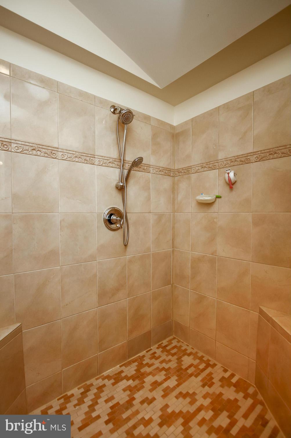 929 Litchfield Road Baltimore, MD 21239 - Photo 22 of 29 a bathroom with a shower