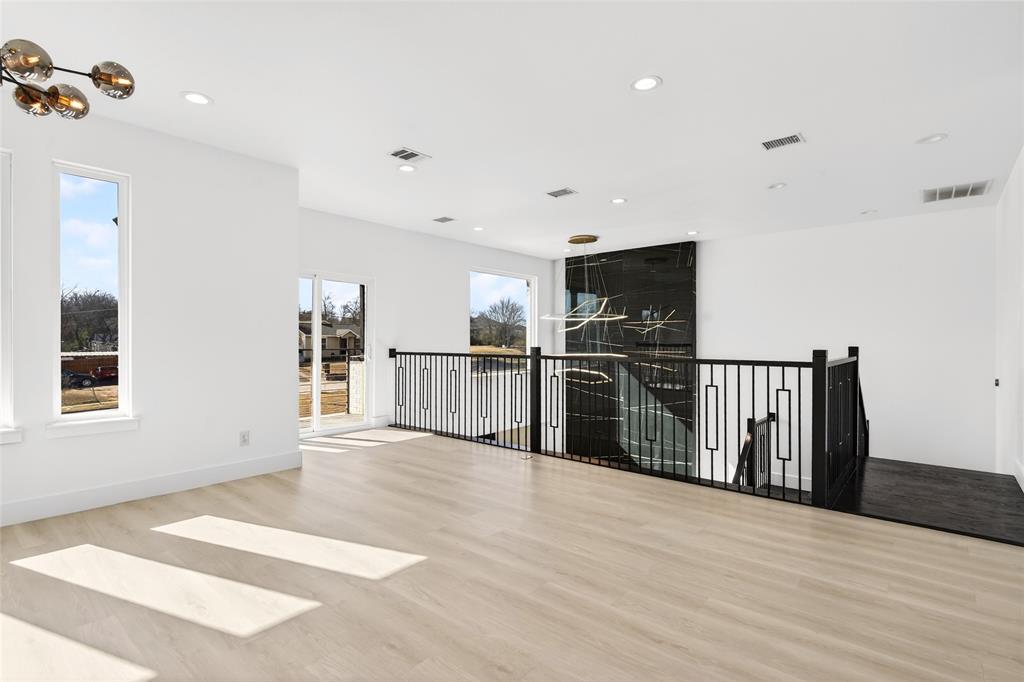 531 West Laureland Road Dallas, TX 75232 - Photo 21 of 38