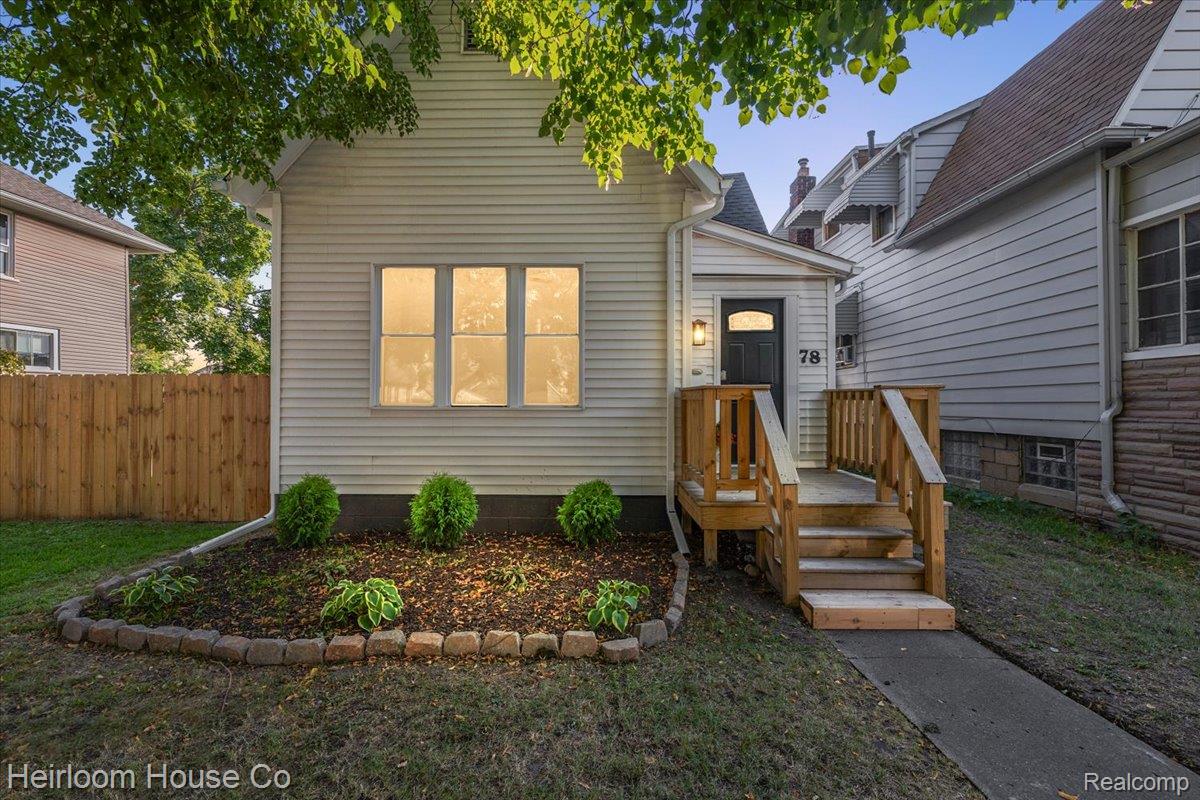78 Batavia Street River Rouge, MI 48218 - Photo 1 of 35 01-78 Batavia St-1.jpg