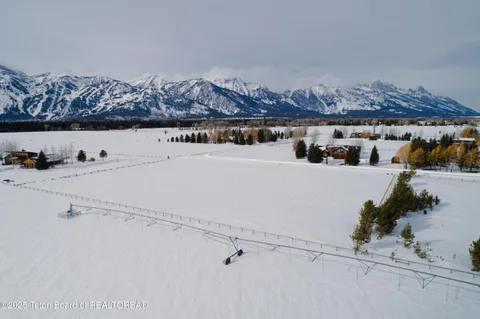 $2,850,000 | 175 Sylvia Drive, Jackson, WY 83001