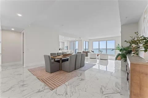 $1,999,999 | 2910 West Barcelona Street, Unit 903, Tampa, FL 33629