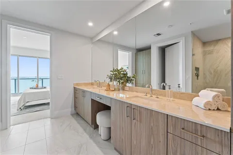 $1,999,999 | 2910 West Barcelona Street, Unit 903, Tampa, FL 33629