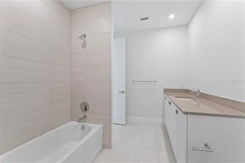 $1,999,999 | 2910 West Barcelona Street, Unit 903, Tampa, FL 33629