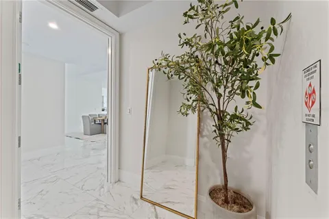 $1,999,999 | 2910 West Barcelona Street, Unit 903, Tampa, FL 33629