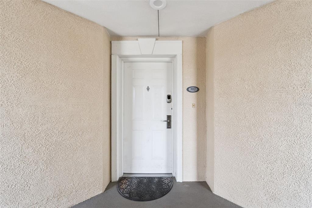 1352 Centre Ct Ridge Drive, Unit 302 Reunion, FL 34747 - Photo 7 of 42 a view of a small space