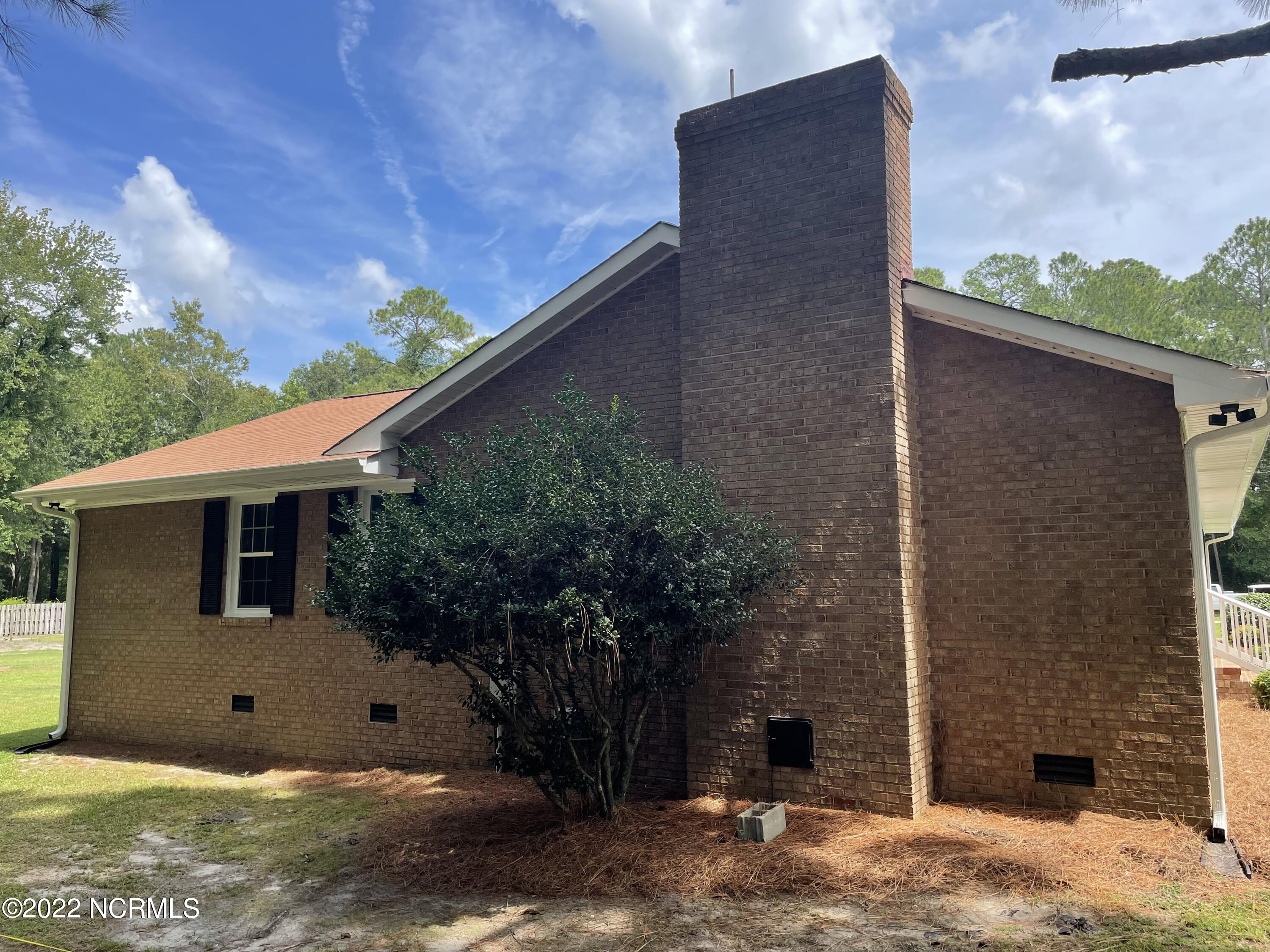 2384 Pauls Path Road Kinston, NC 28504 - Photo 12 of 82 j13