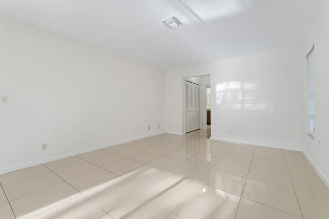 $7,800 | 18799 Rio Vista Drive, Jupiter, FL 33469