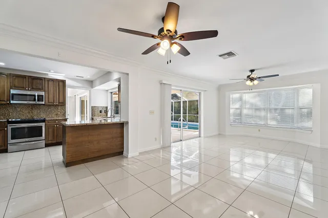 $7,800 | 18799 Rio Vista Drive, Jupiter, FL 33469