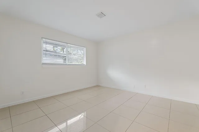 $7,800 | 18799 Rio Vista Drive, Jupiter, FL 33469