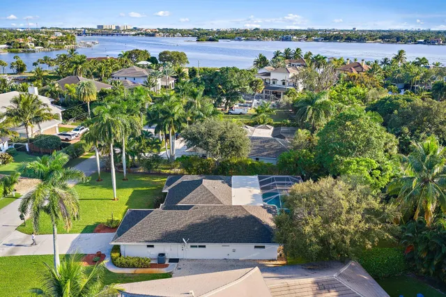 $7,800 | 18799 Rio Vista Drive, Jupiter, FL 33469