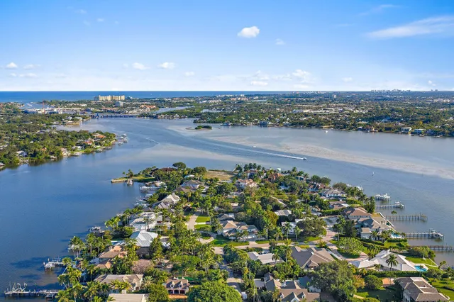 $7,800 | 18799 Rio Vista Drive, Jupiter, FL 33469