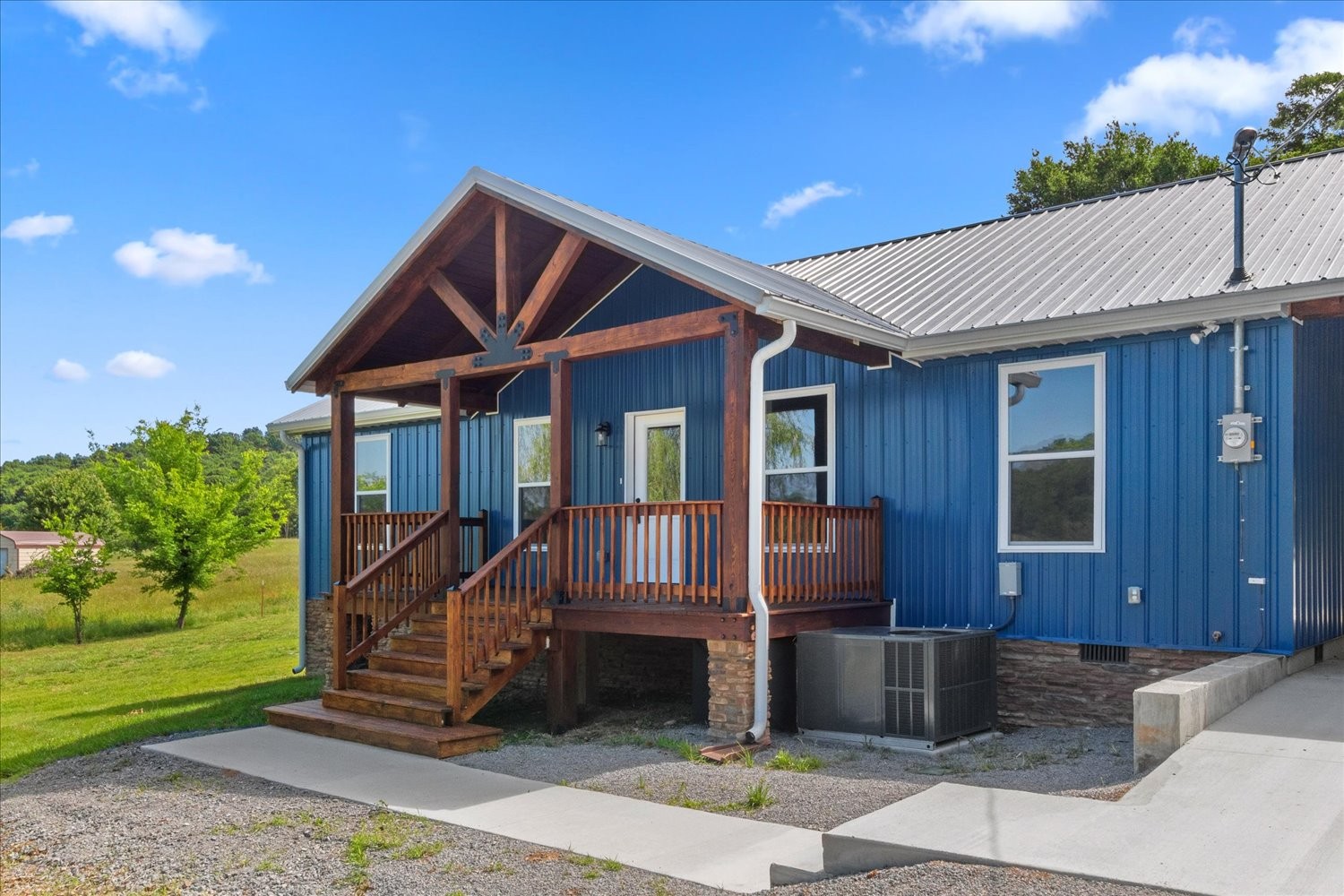 402 Cortner Hollow Road Petersburg, TN 37144 - Photo 1 of 54
