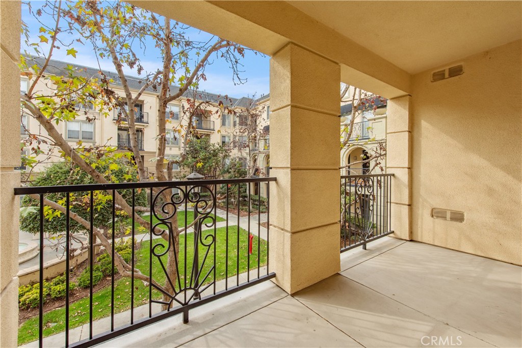 3261 Watermarke Place Irvine, CA 92612 - Photo 9 of 31