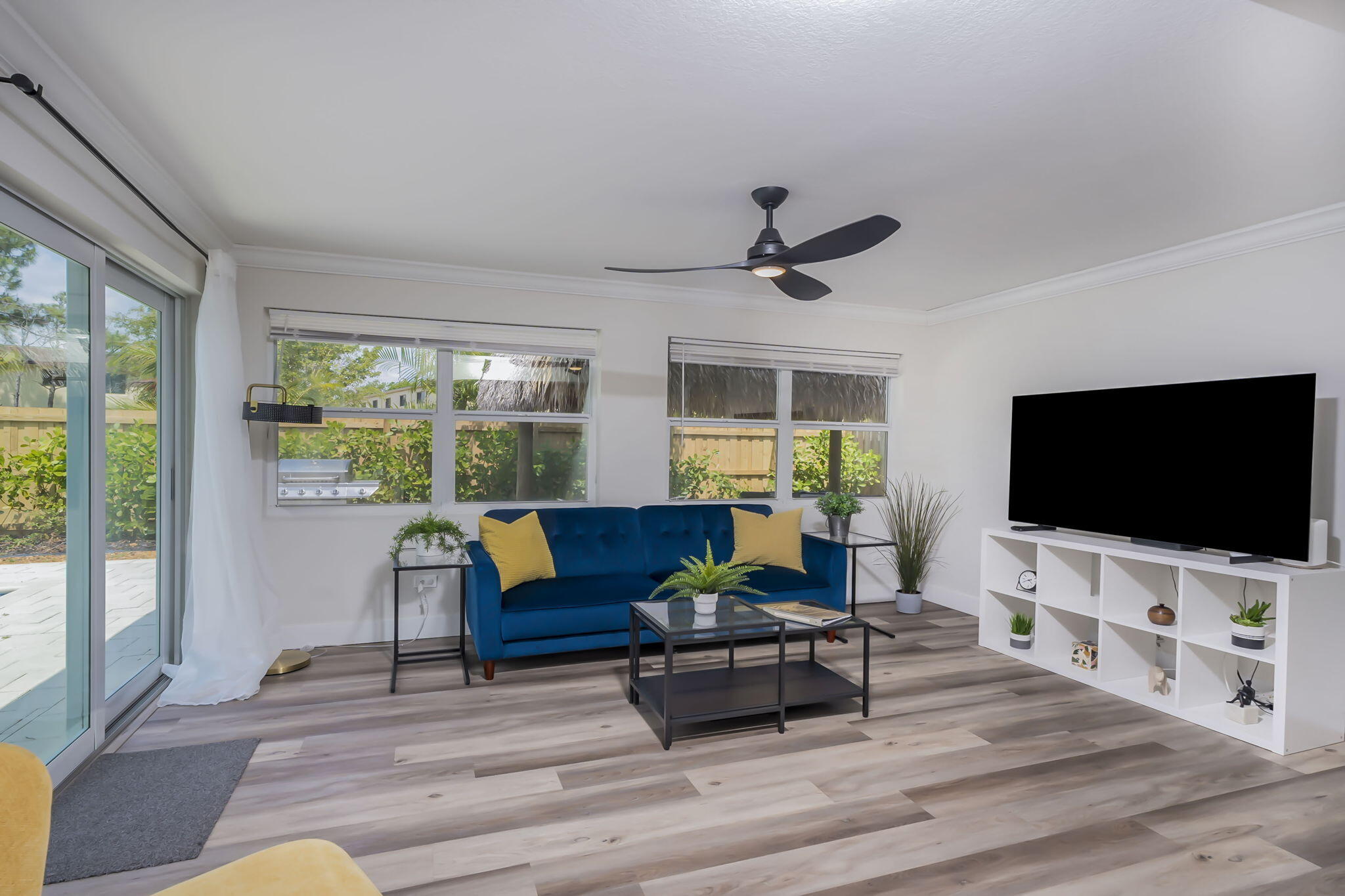 1065 Southwest 4th Terrace Pompano Beach, FL 33060 - Photo 5 of 20 10-web-or-mls-10