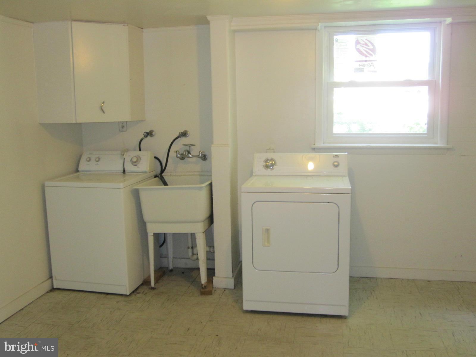 12802 Crisfield Road Silver Spring, MD 20906 - Photo 16 of 16 Laundry Room