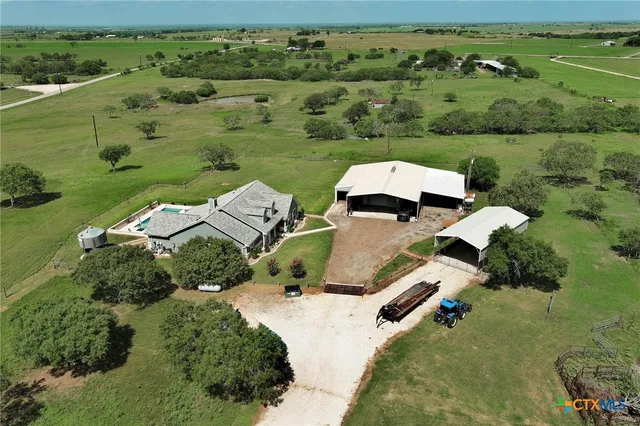 $990,000 | 1940 County Road 335, Shiner, TX 77984