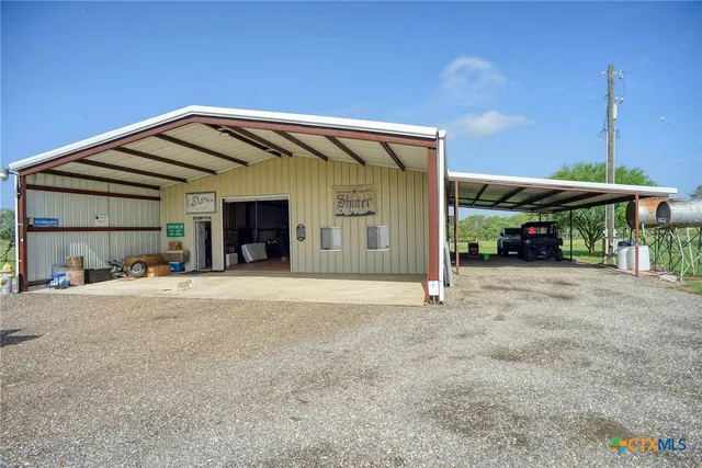 $990,000 | 1940 County Road 335, Shiner, TX 77984