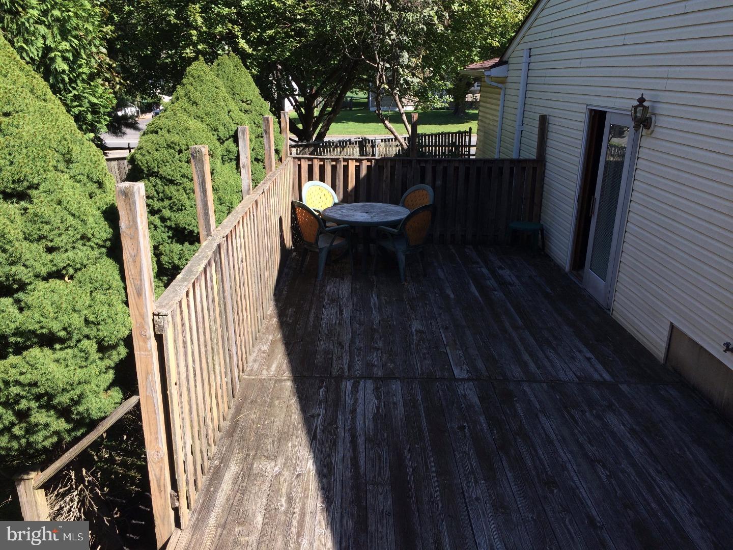 433 Ewingville Road Ewing, NJ 08638 - Photo 17 of 19 Deck
