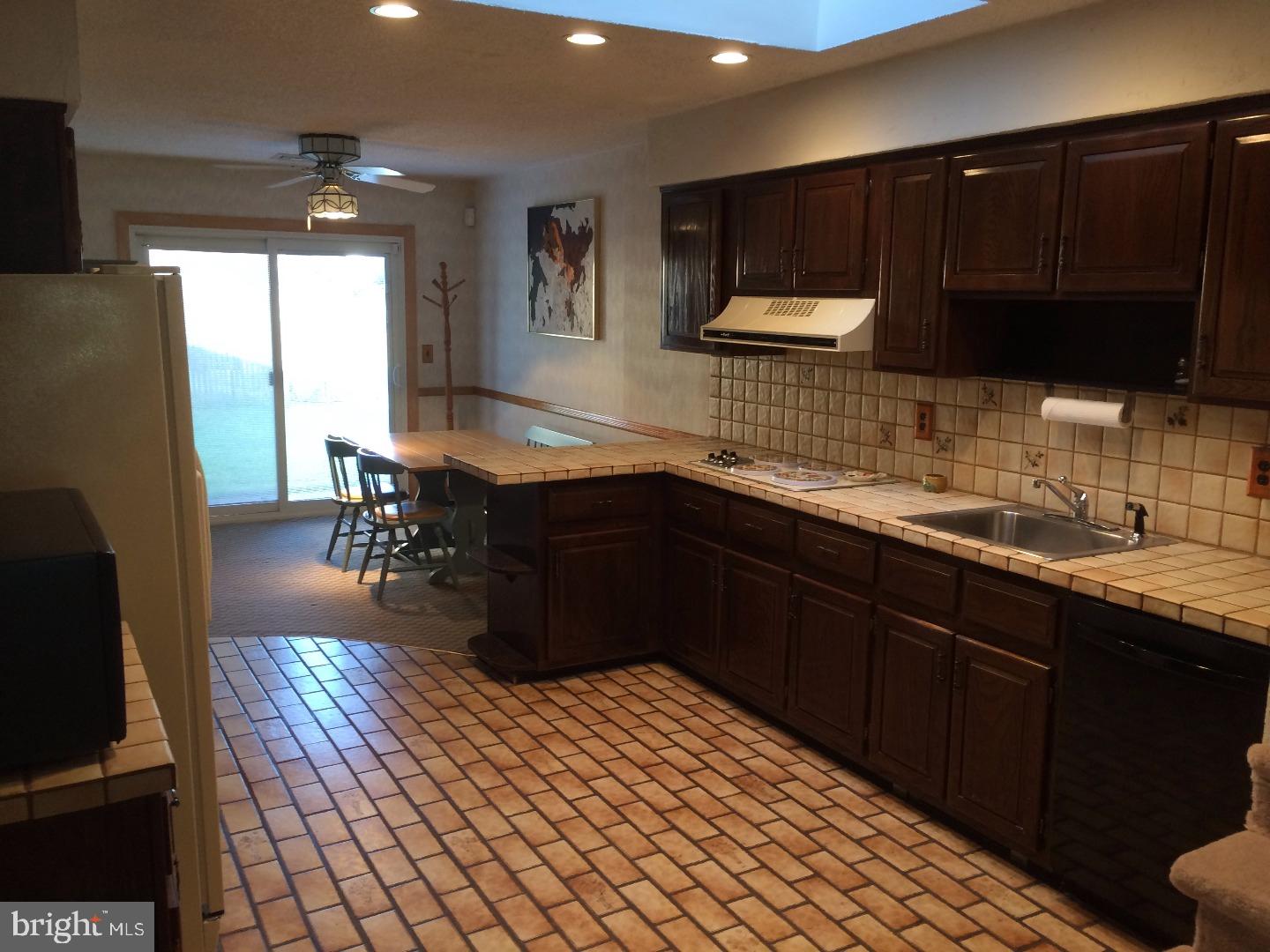 433 Ewingville Road Ewing, NJ 08638 - Photo 2 of 19 Kitchen