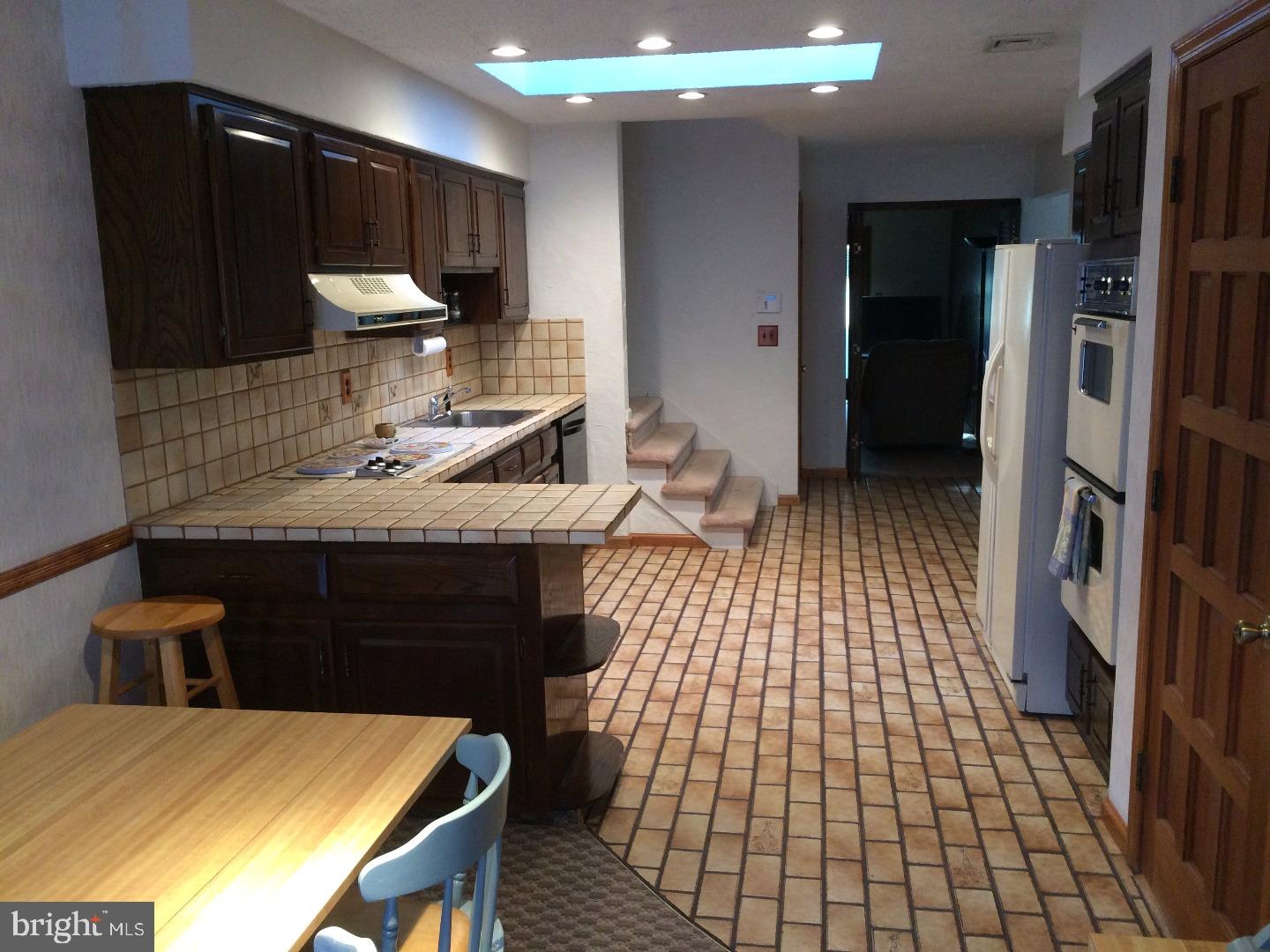 433 Ewingville Road Ewing, NJ 08638 - Photo 5 of 19 Kitchen