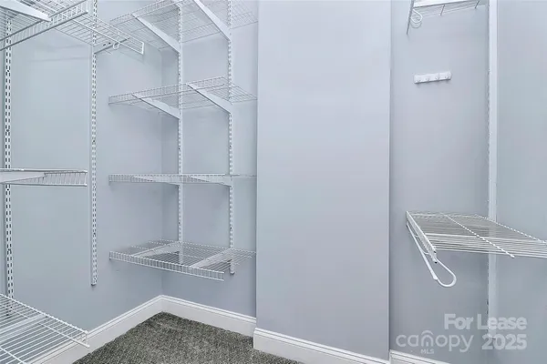 $2,300 | 300 West 5th Street, Unit 315, Charlotte, NC 28202